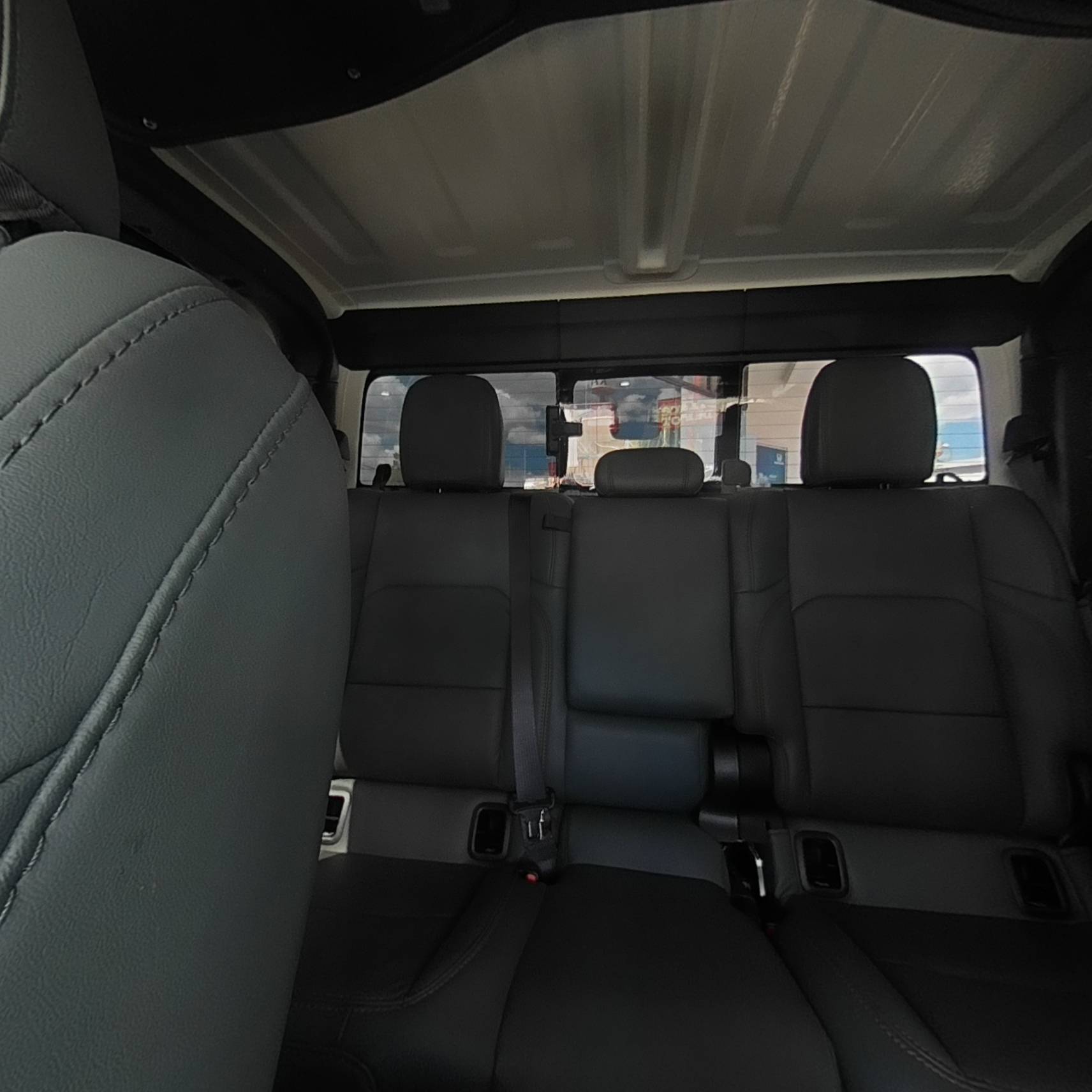 2025 Jeep JT 3.6 Mojave At