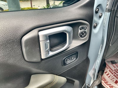 2025 Jeep JT 3.6 Mojave At