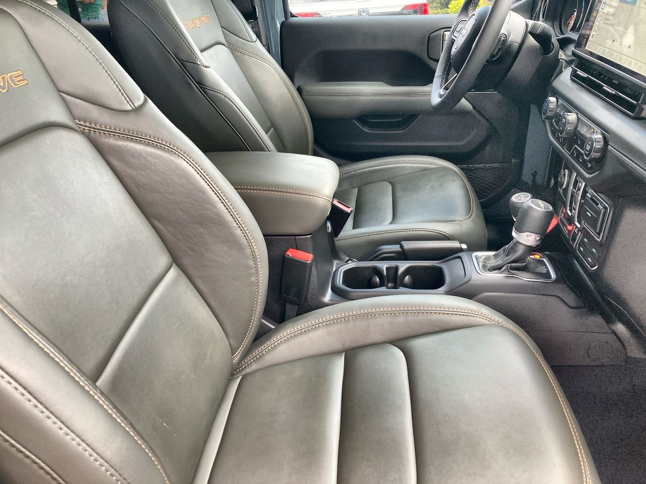 2025 Jeep JT 3.6 Mojave At
