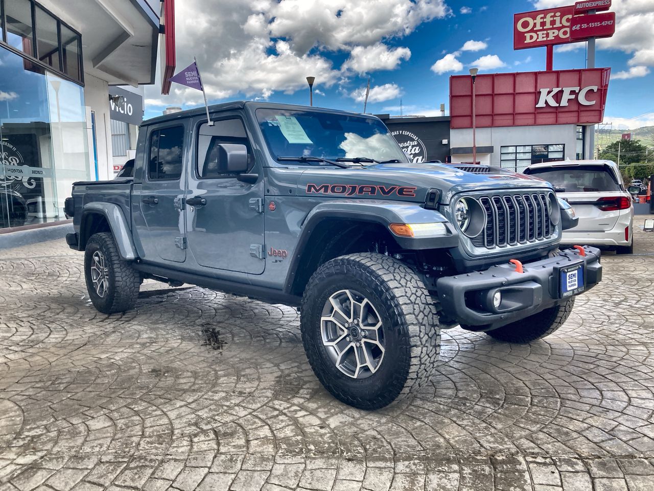 2025 Jeep JT 3.6 Mojave At