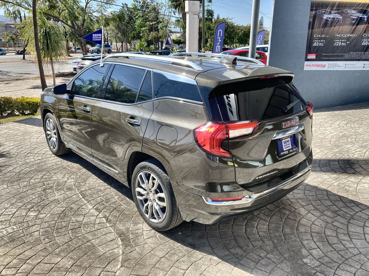 2023 GMC Terrain 1.5 Denali At