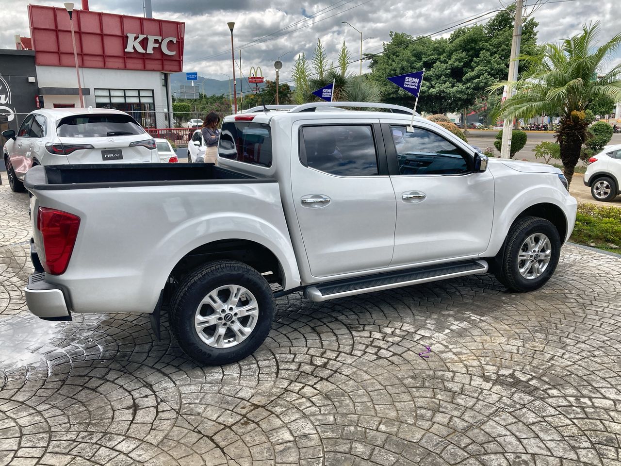 2023 Nissan Frontier 2.5 Le At
