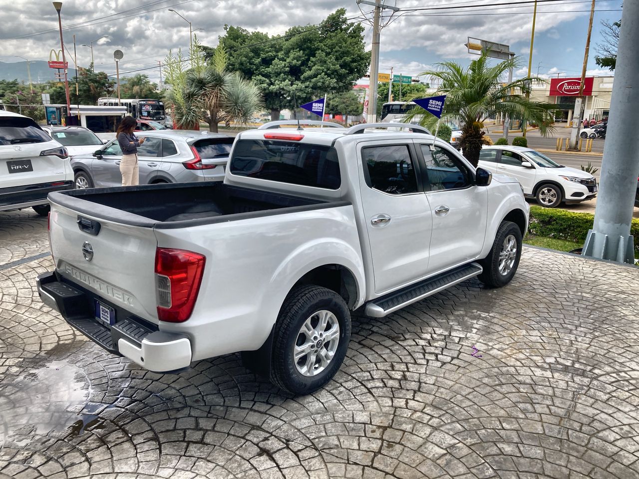2023 Nissan Frontier 2.5 Le At