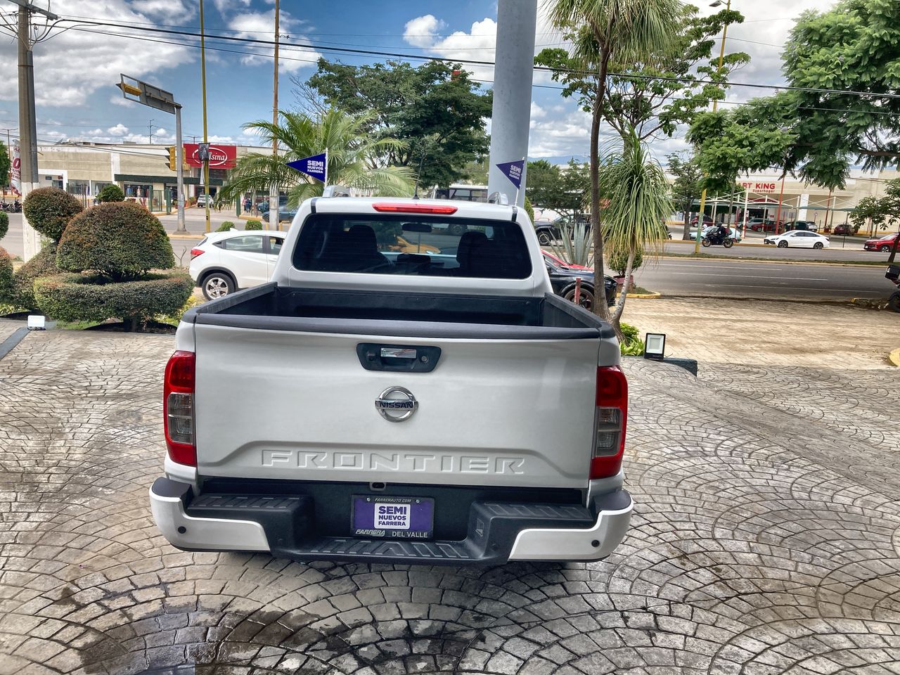 2023 Nissan Frontier 2.5 Le At