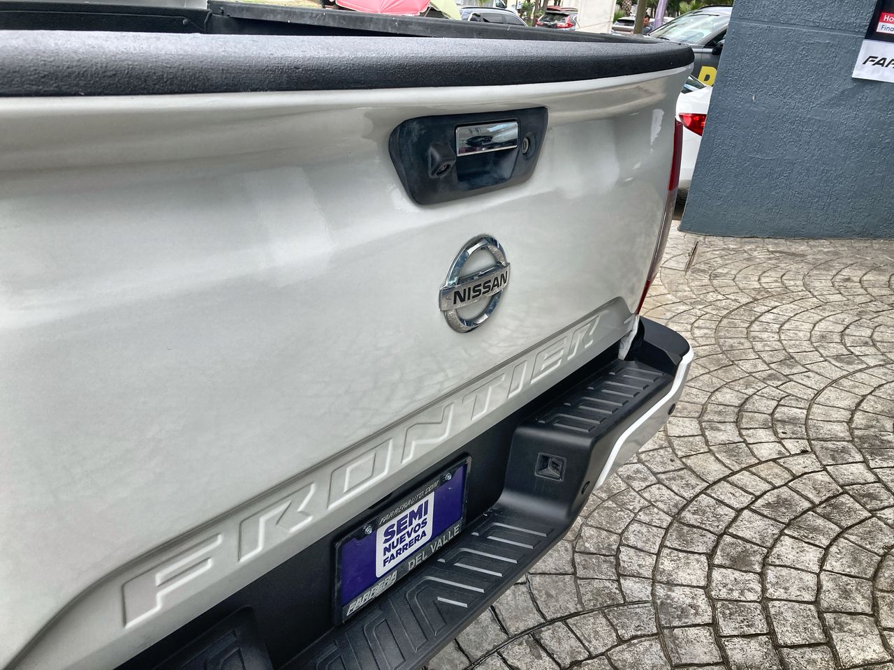 2023 Nissan Frontier 2.5 Le At
