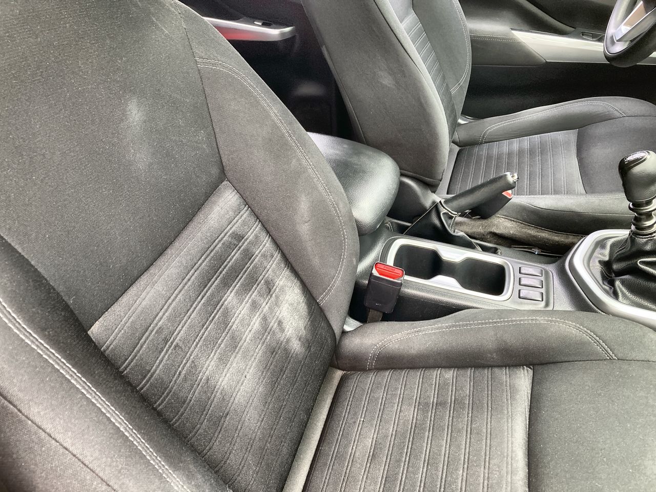 2023 Nissan Frontier 2.5 Le At