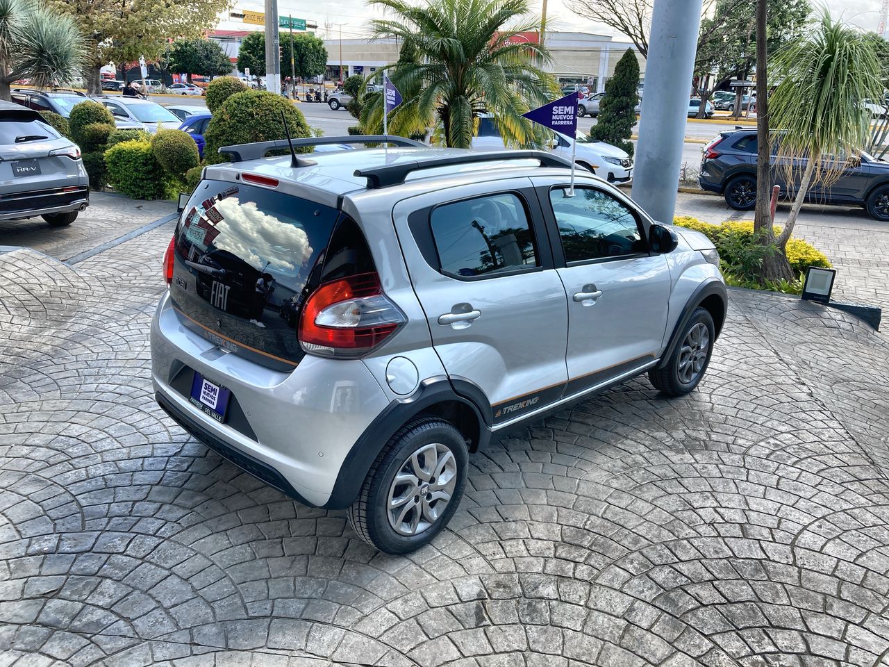 2024 FIAT Mobi 1.0 Trekking Mt
