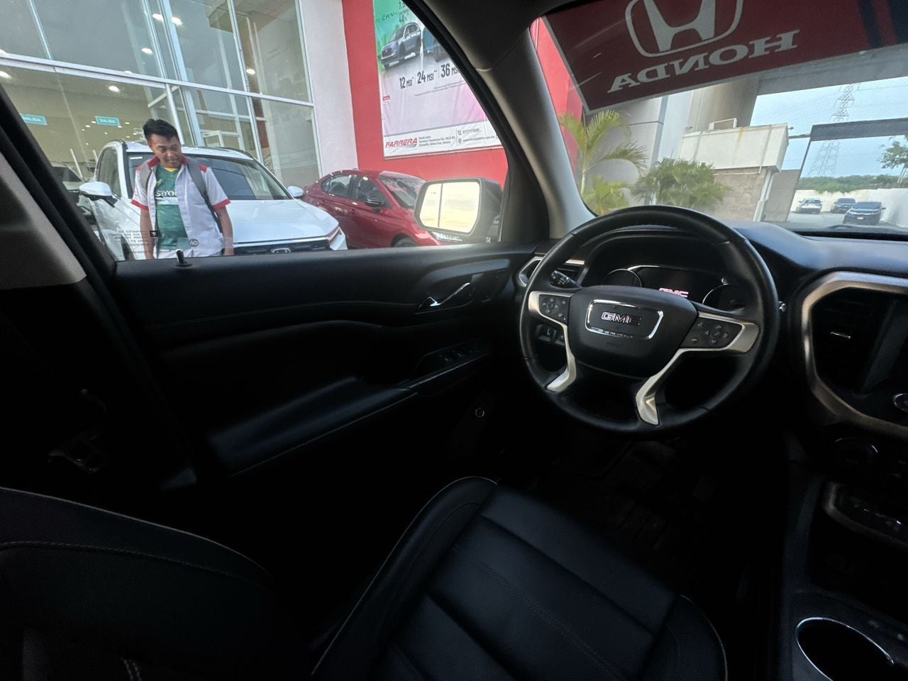 2023 GMC Acadia 3.6 Denali At