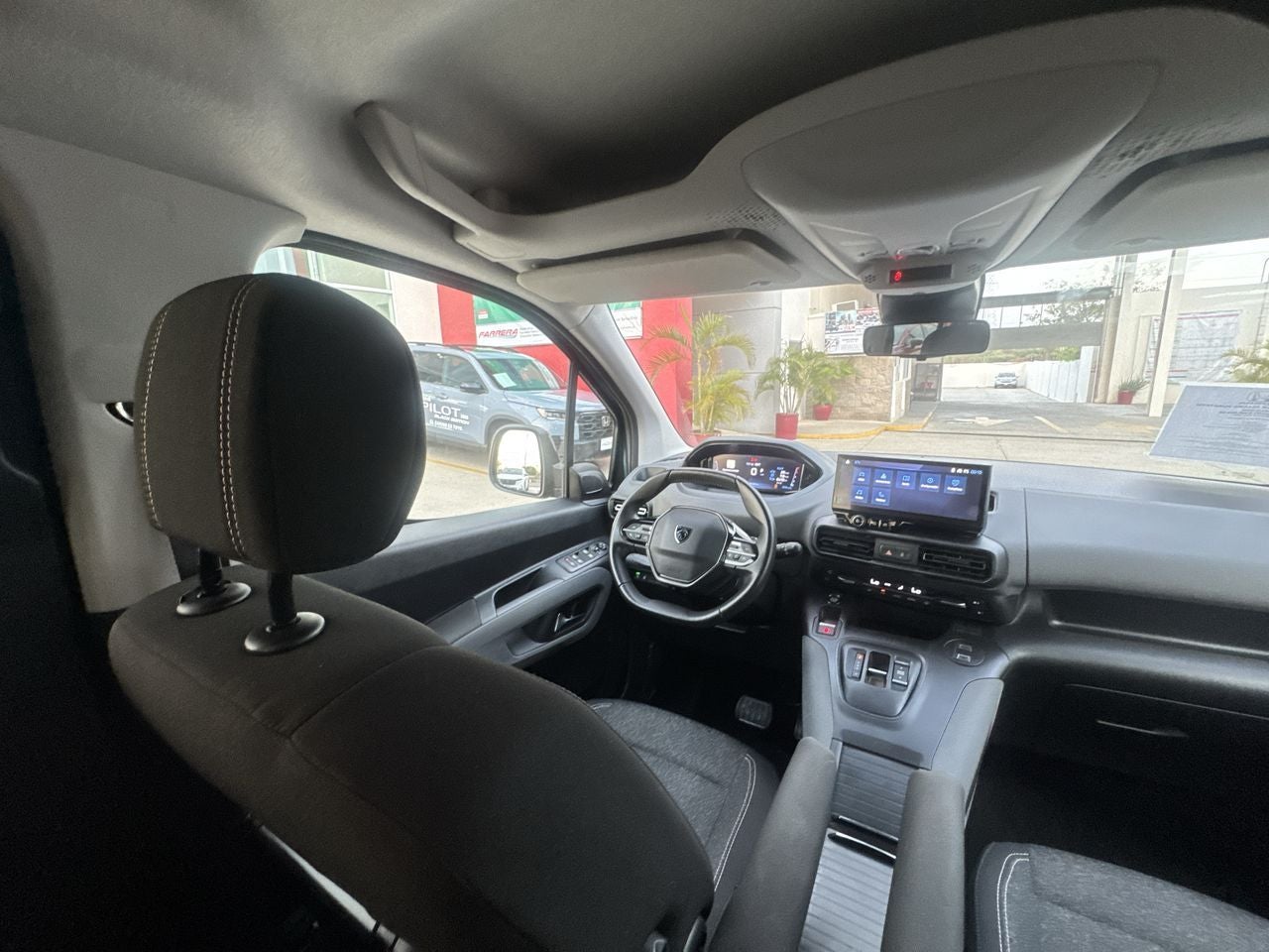 2025 Peugeot Rifter 1.2 Puretech Allure Pack At