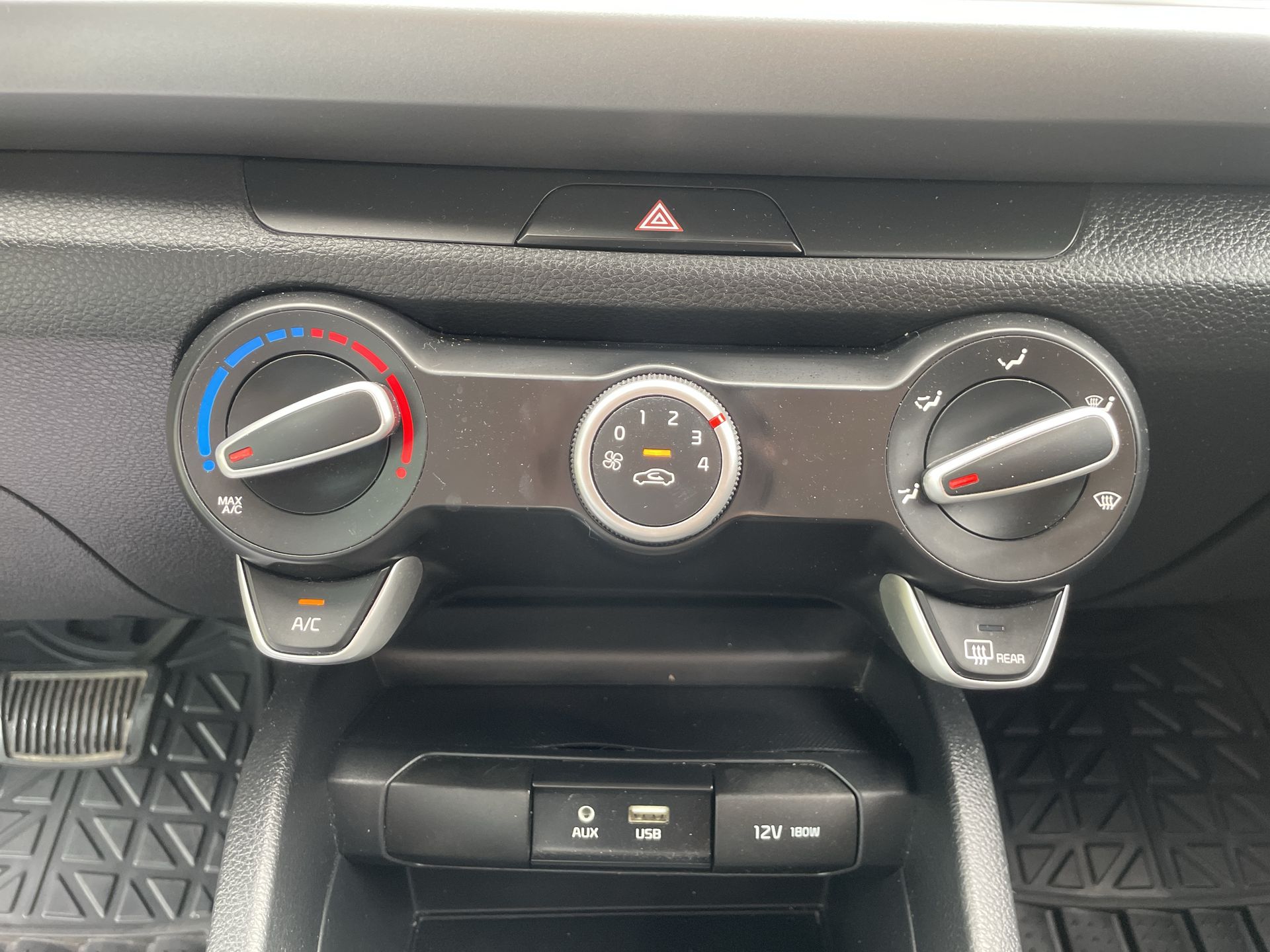 2020 Kia Rio 1.6 Hb LX At