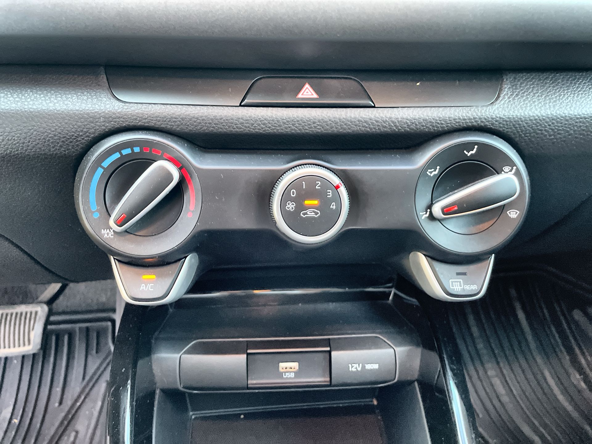 2023 Kia Rio 1.6 Sedan LX At