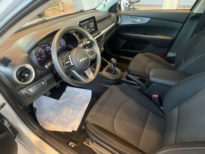 2023 Kia Forte 2.0 L Sedan Mt
