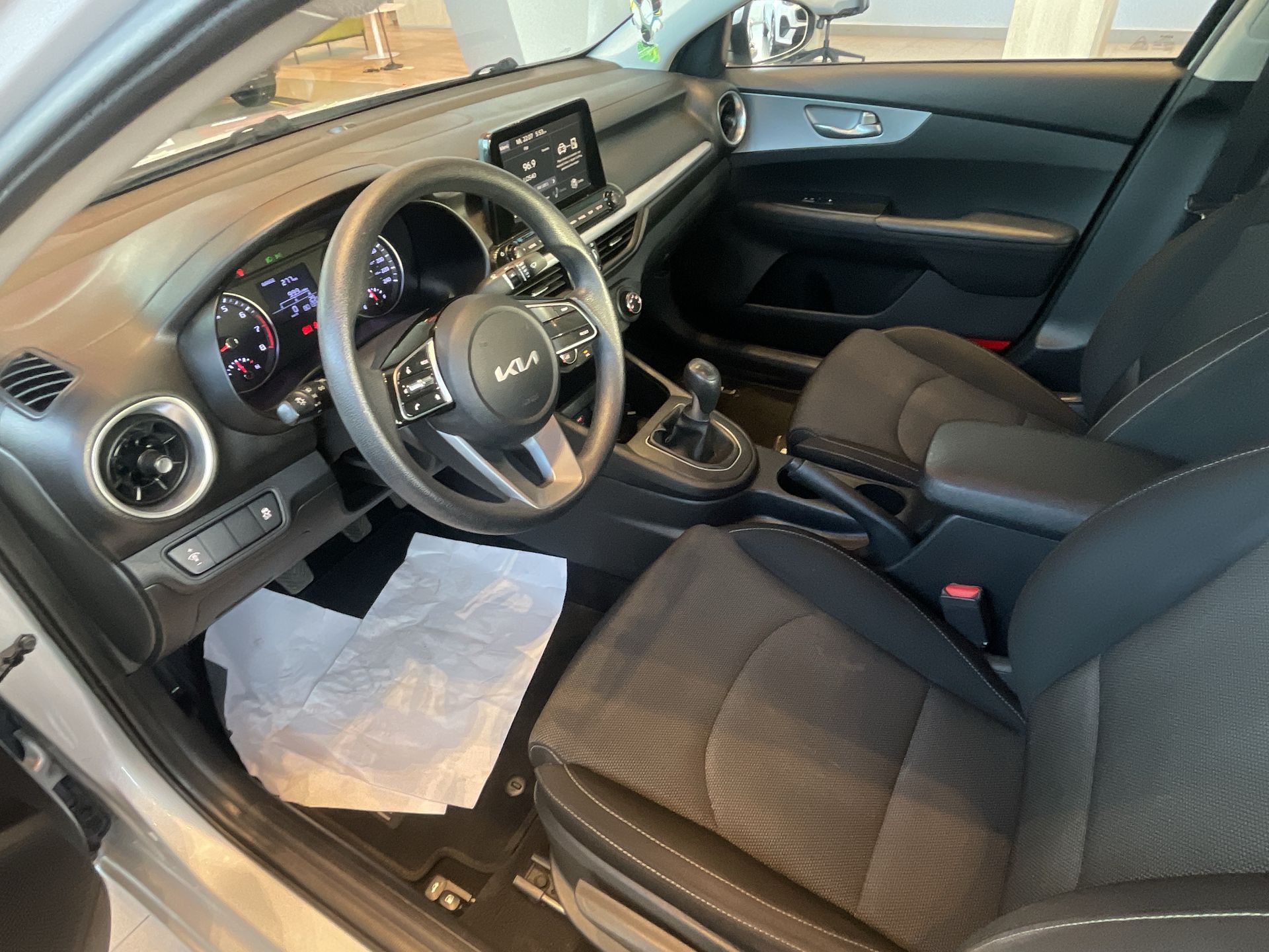 2023 Kia Forte 2.0 L Sedan Mt