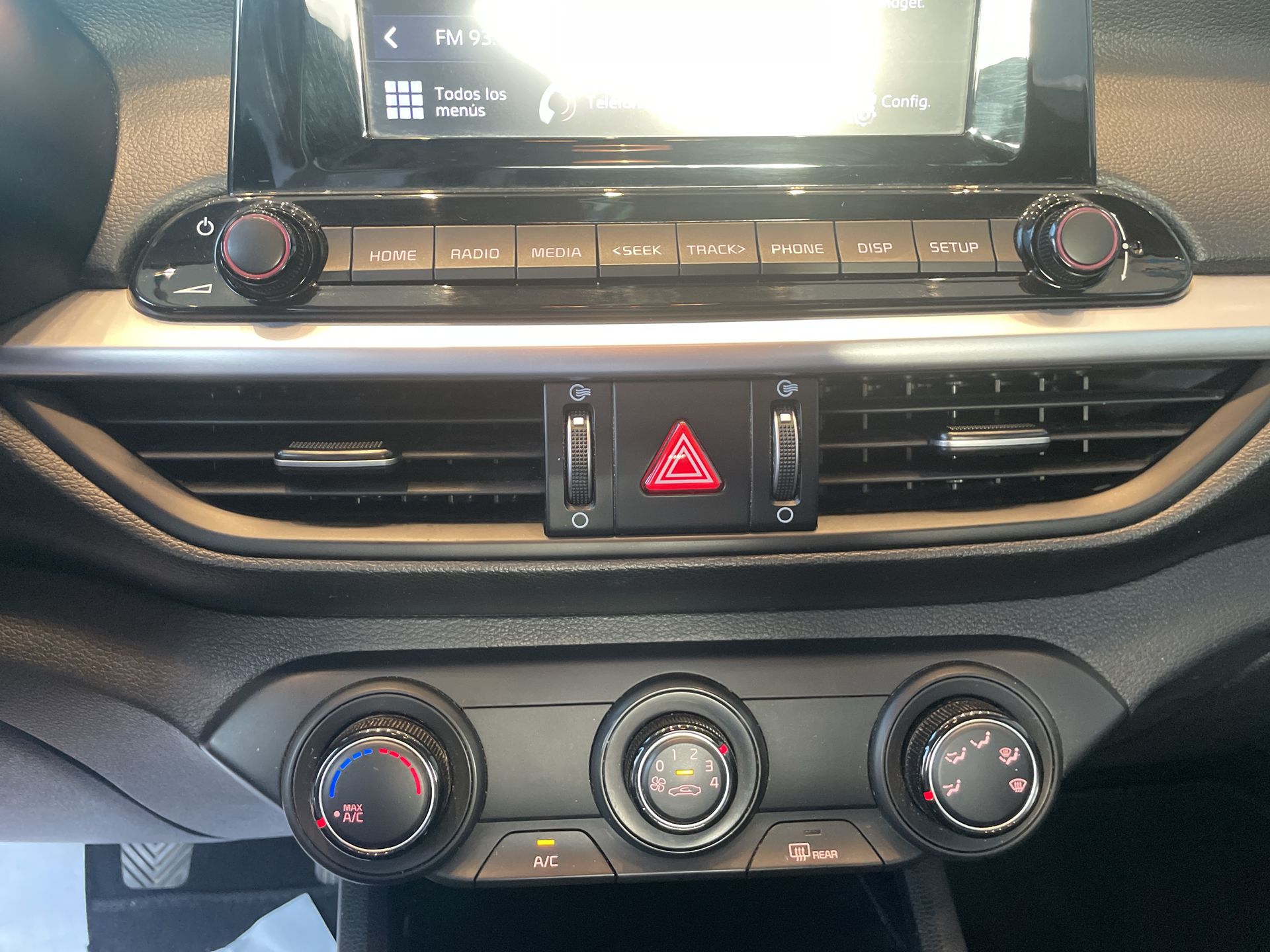 2023 Kia Forte 2.0 L Sedan Mt