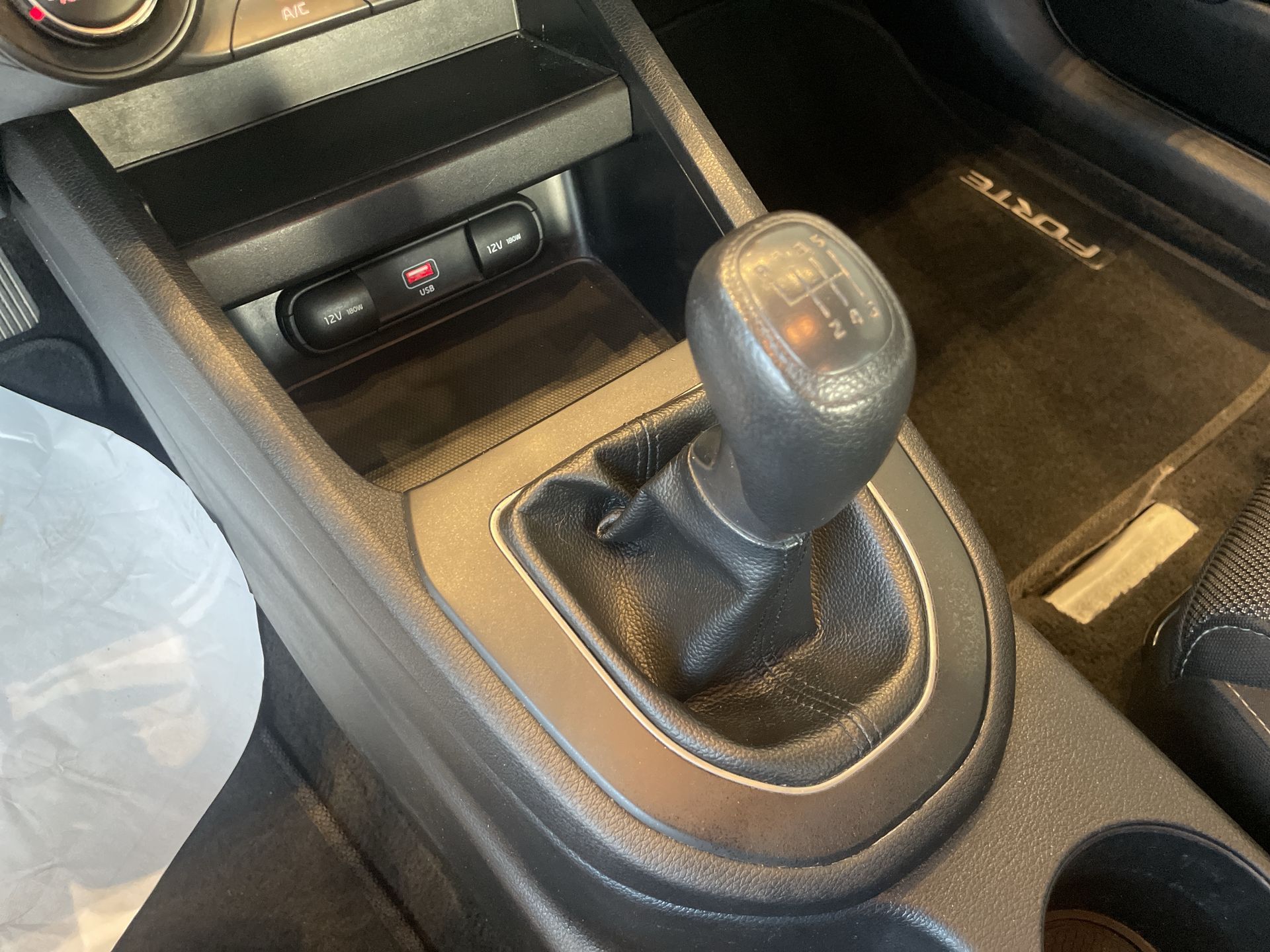 2023 Kia Forte 2.0 L Sedan Mt