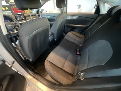 2023 Kia Forte 2.0 L Sedan Mt