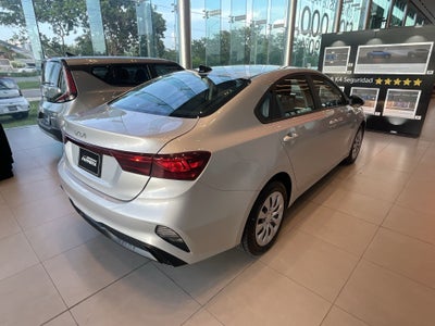 2023 Kia Forte 2.0 L Sedan Mt