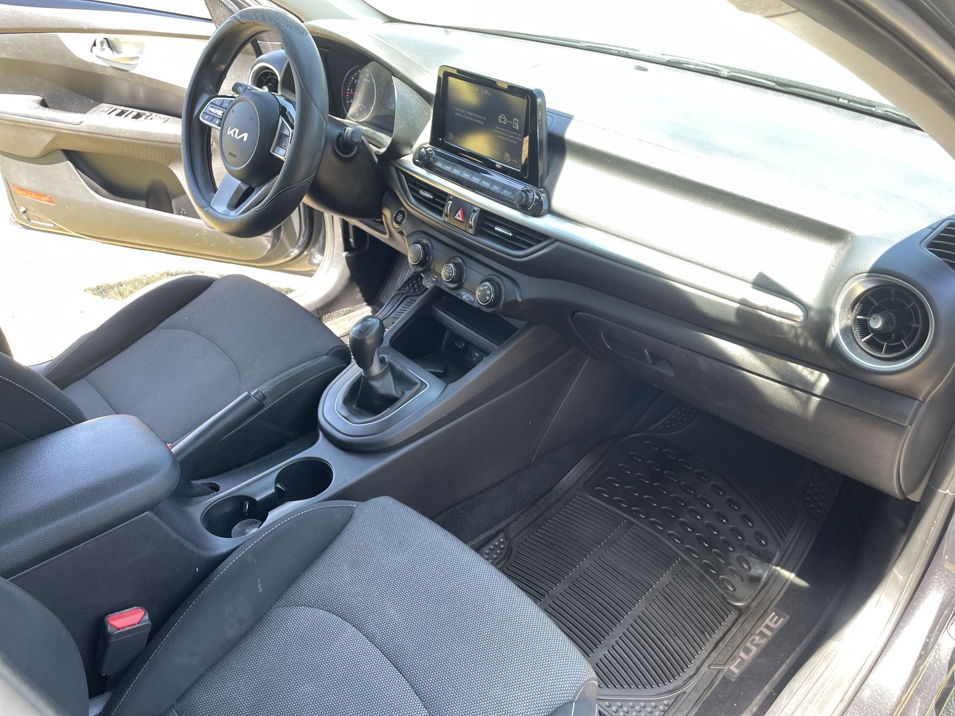 2022 Kia Forte 2.0 LX Mt