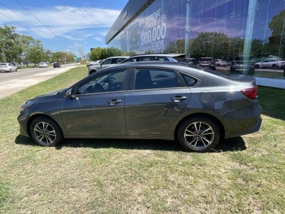 2022 Kia Forte 2.0 LX Mt