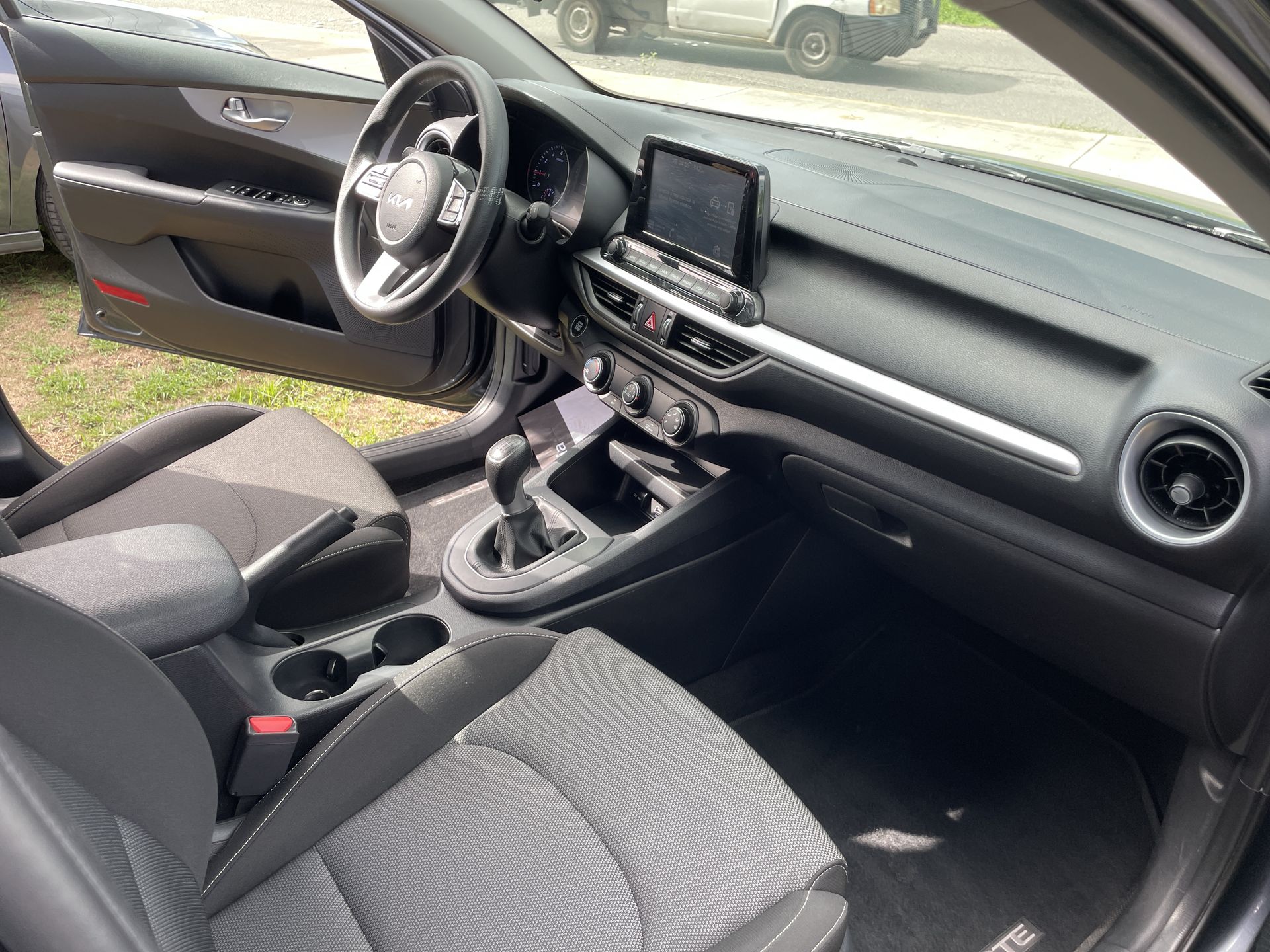 2024 Kia Forte 2.0 Lx Sedan Mt
