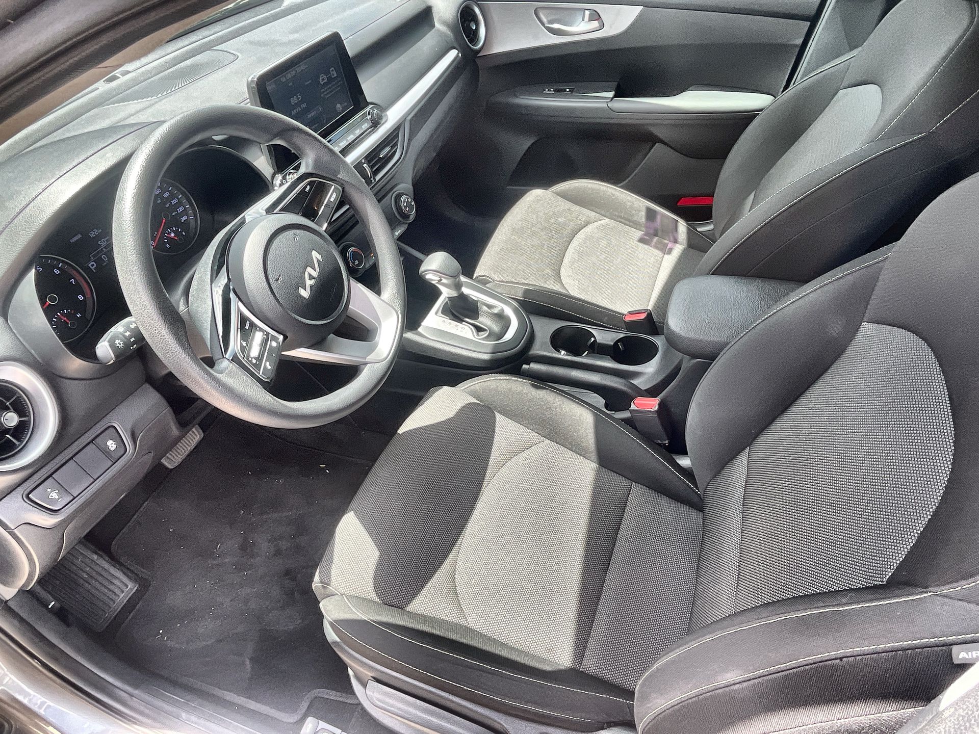 2024 Kia Forte 2.0 Lx Sedan At