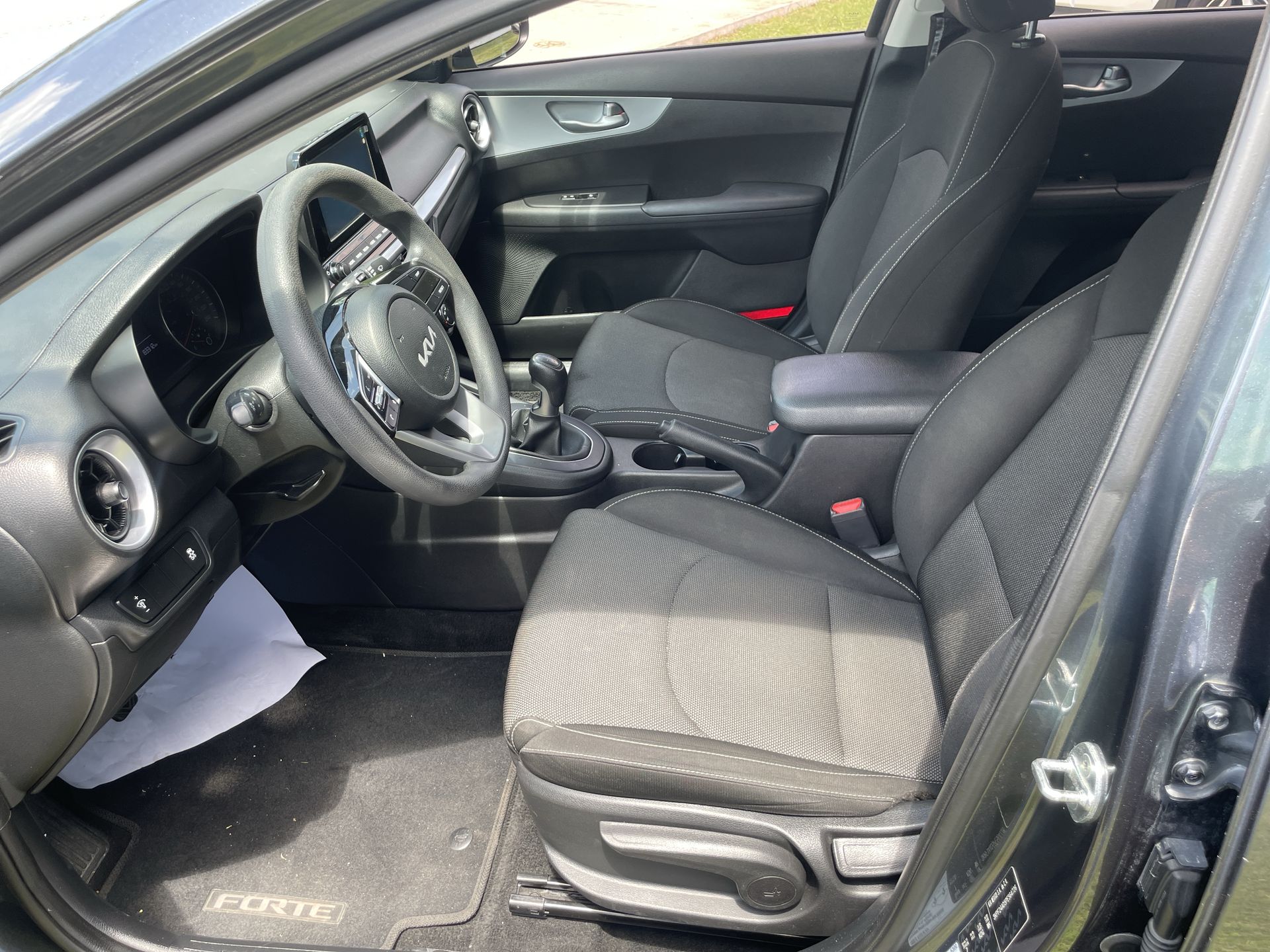 2023 Kia Forte 2.0 LX Mt