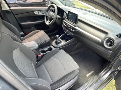 2023 Kia Forte 2.0 LX Mt