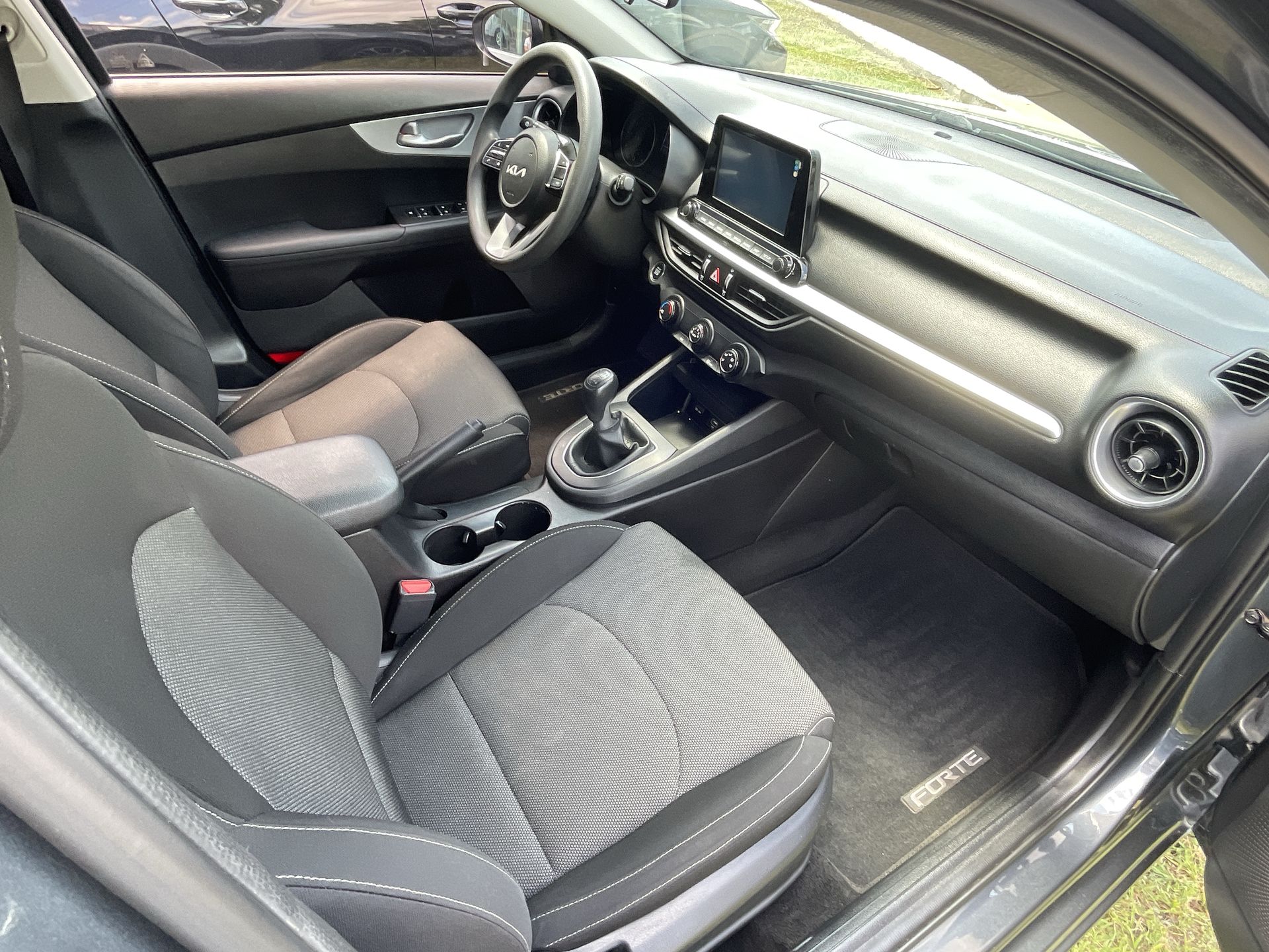 2023 Kia Forte 2.0 LX Mt
