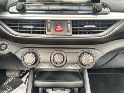 2022 Kia Forte 2.0 LX At