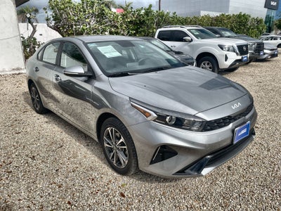 2022 Kia Forte 2.0 LX At