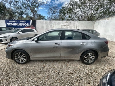 2022 Kia Forte 2.0 LX At