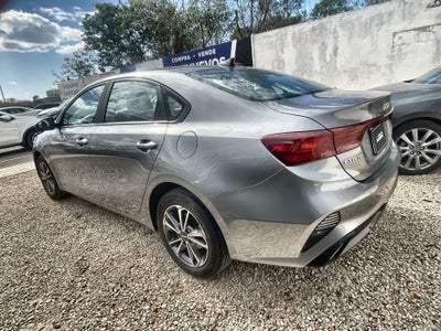 2022 Kia Forte 2.0 LX At