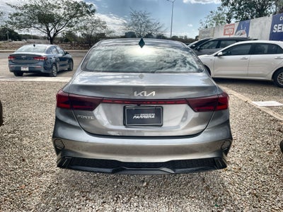 2022 Kia Forte 2.0 LX At