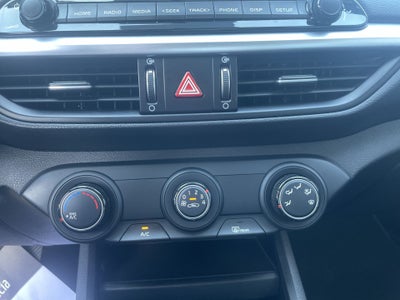 2022 Kia Forte 2.0 LX Mt