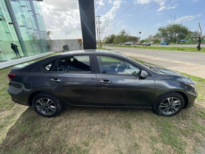 2023 Kia Forte 2.0 Lx Sedan At