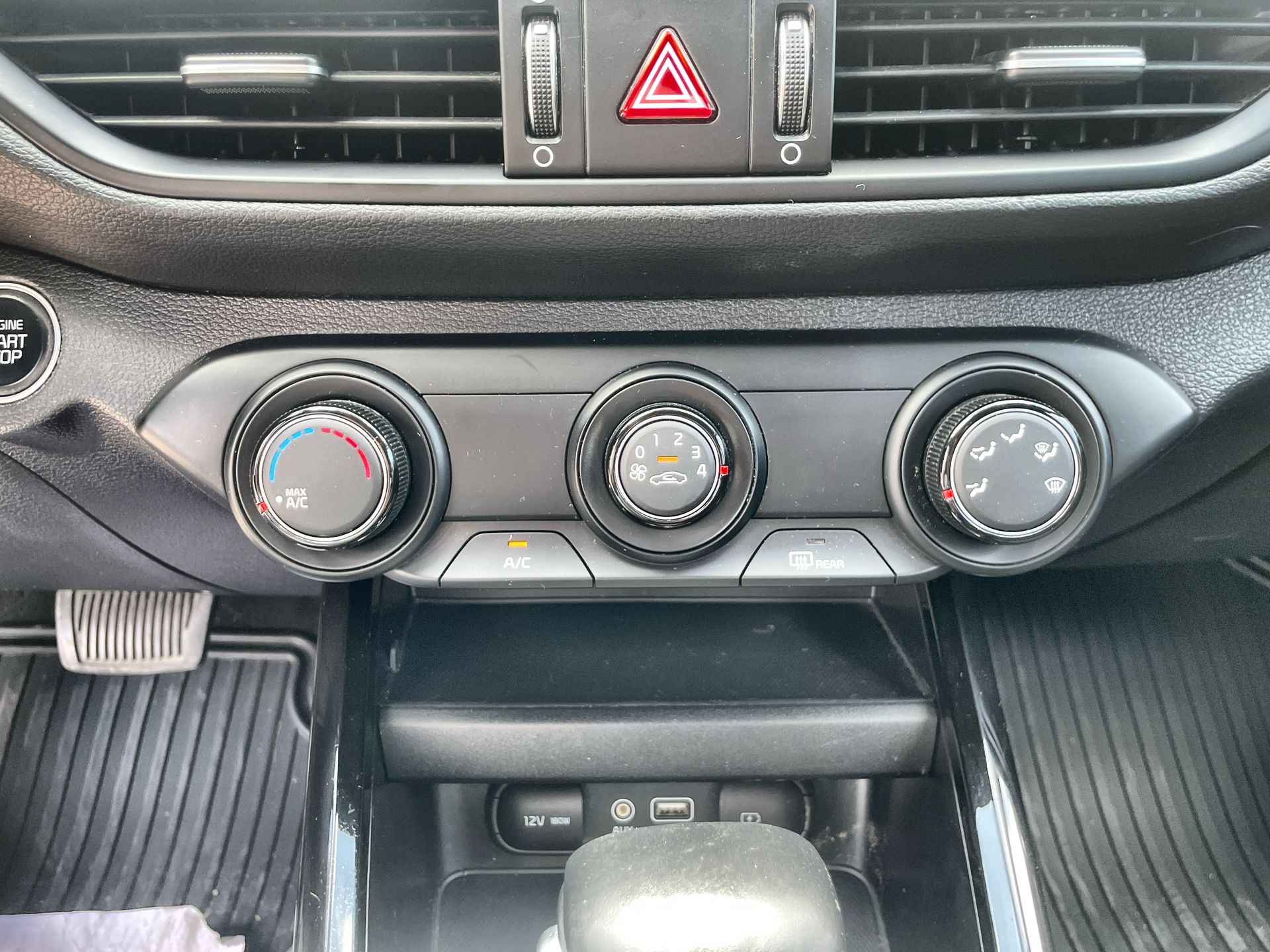 2020 Kia Forte 2.0 L 4 p At