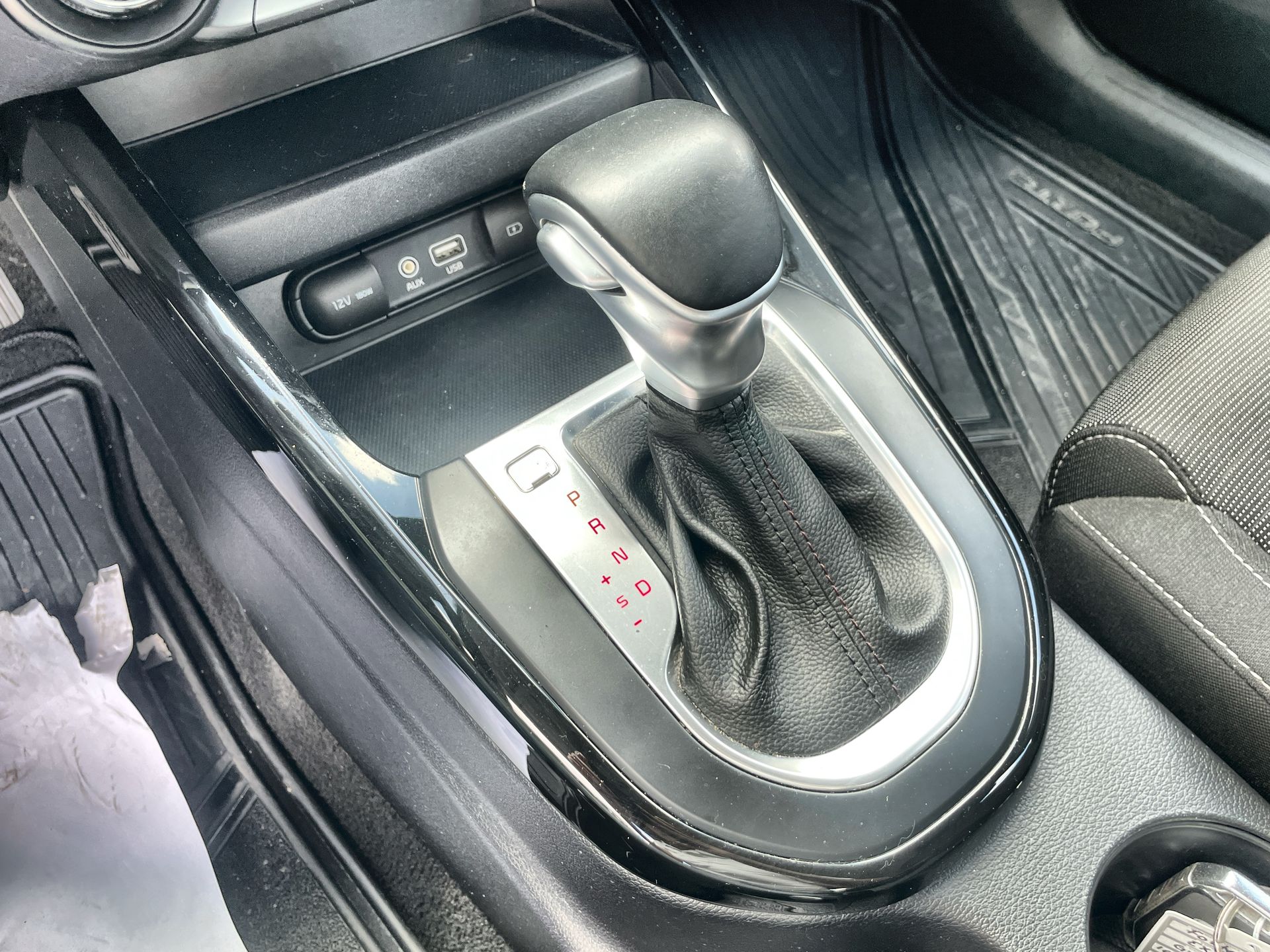 2020 Kia Forte 2.0 L 4 p At