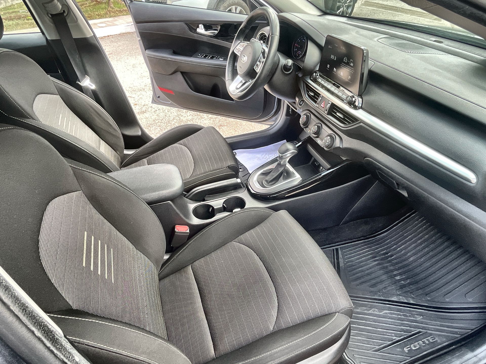 2020 Kia Forte 2.0 L 4 p At