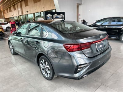 2021 Kia Forte 2.0 EX 4 p At