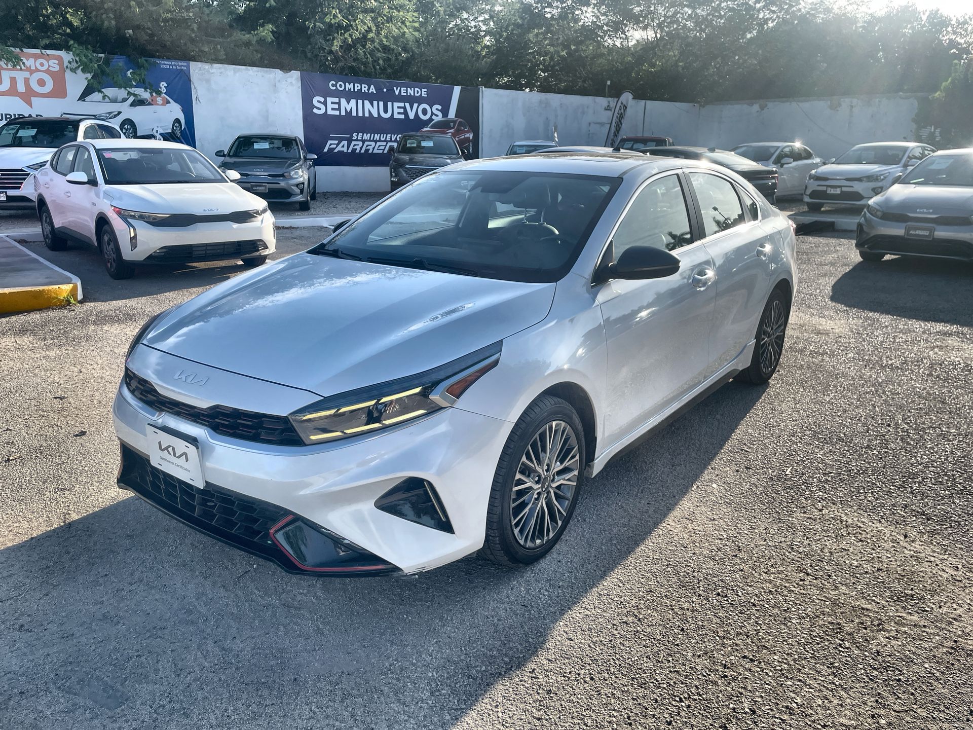 2023 Kia Forte 2.0 GT Line Sedan At