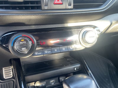 2023 Kia Forte 2.0 GT Line Sedan At