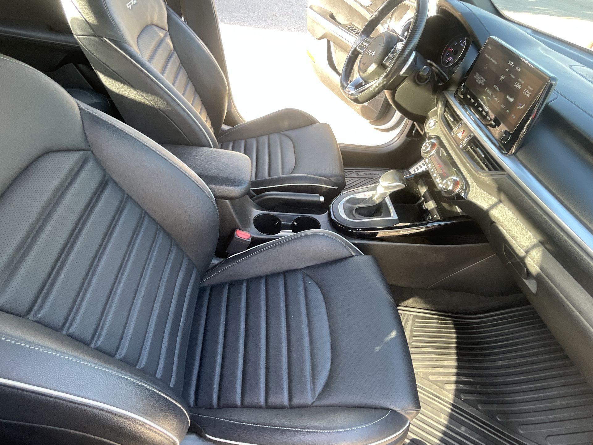 2023 Kia Forte 2.0 GT Line Sedan At