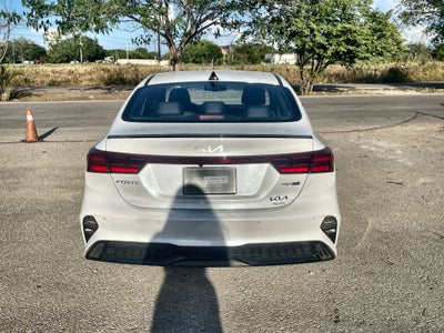 2023 Kia Forte 2.0 GT Line Sedan At