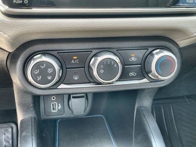 2022 Nissan Versa 1.6 Advance At