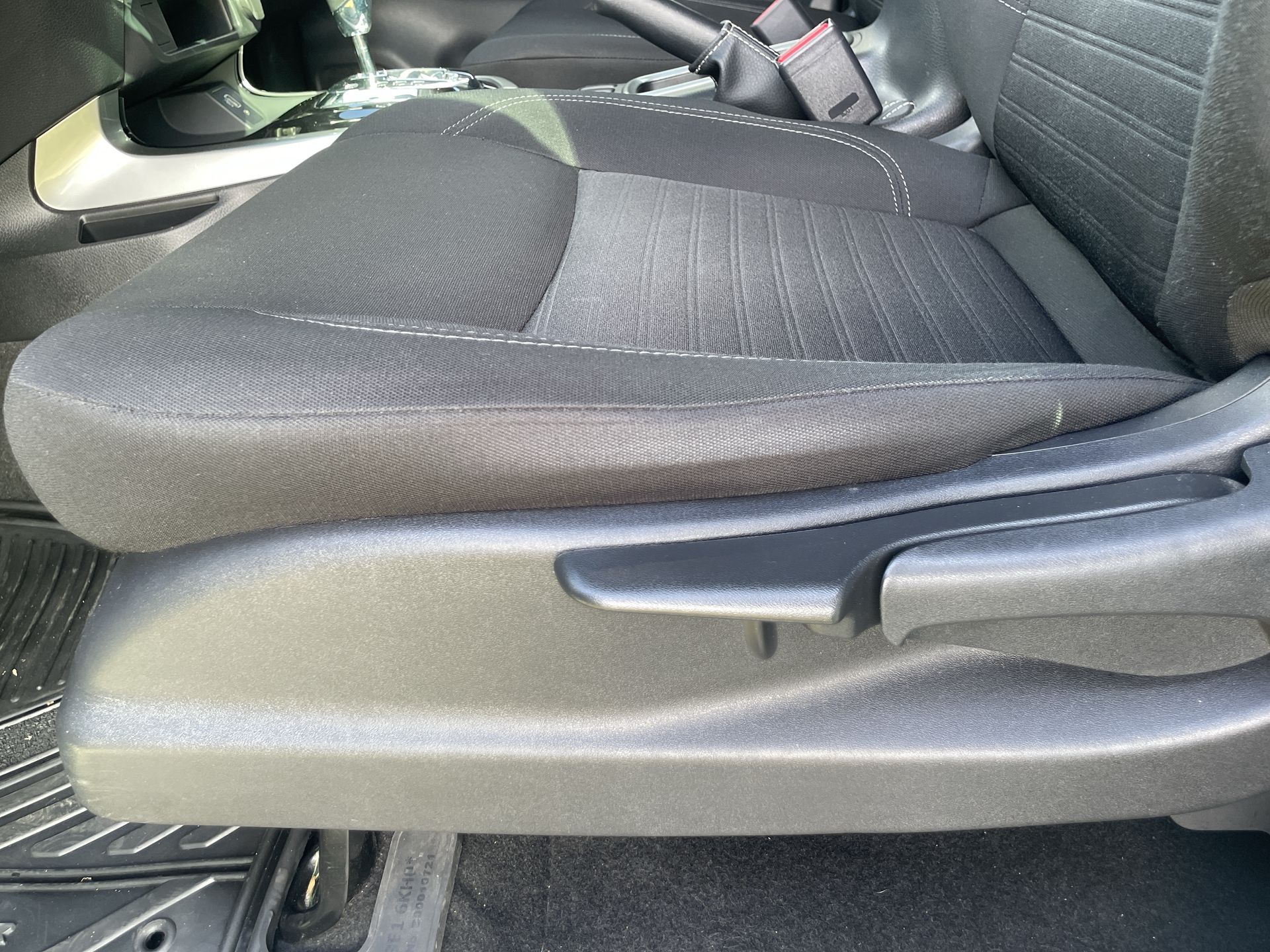 2023 Nissan Frontier 2.5 Le At