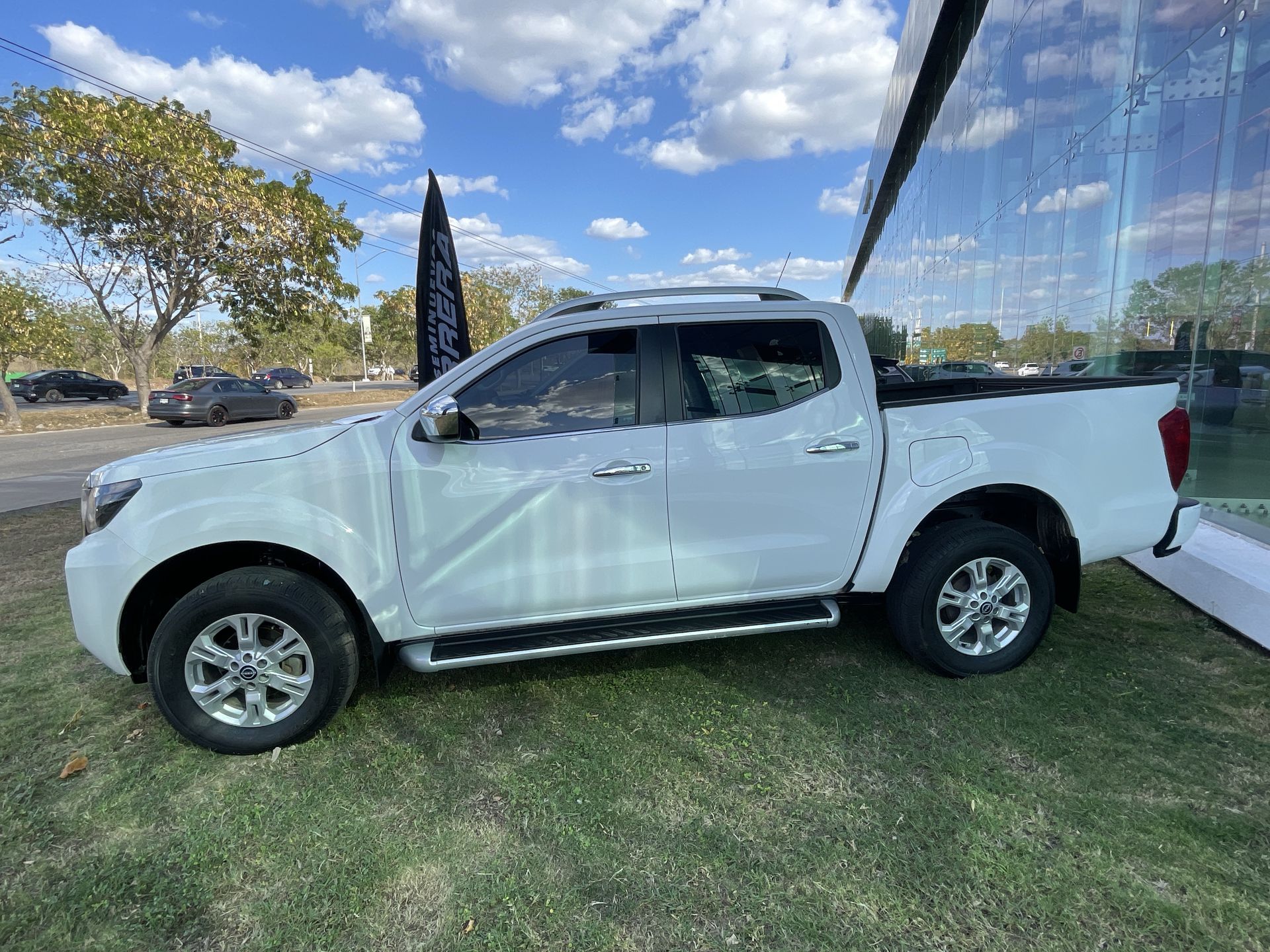 2023 Nissan Frontier 2.5 Le At