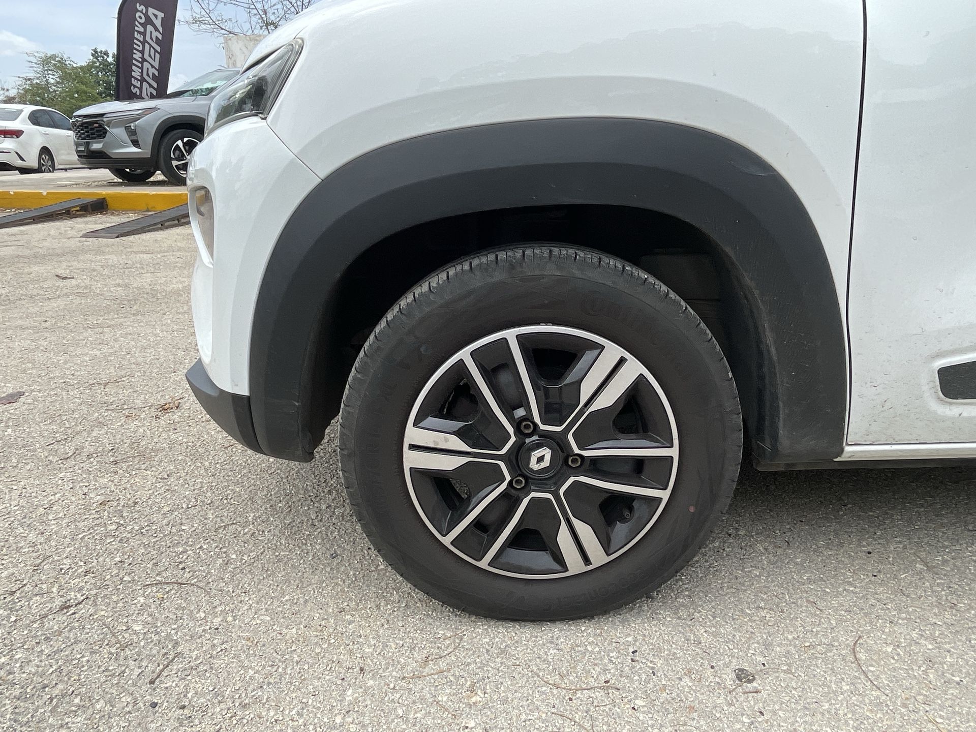 2025 Renault Kwid 1.0 Iconic Mt