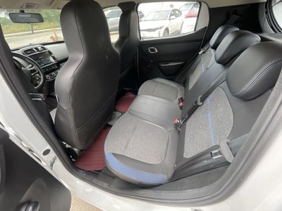 2025 Renault Kwid 1.0 Iconic Mt