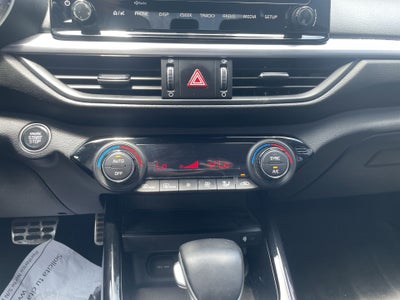 2022 Kia Forte 2.0 GT Line 4p At