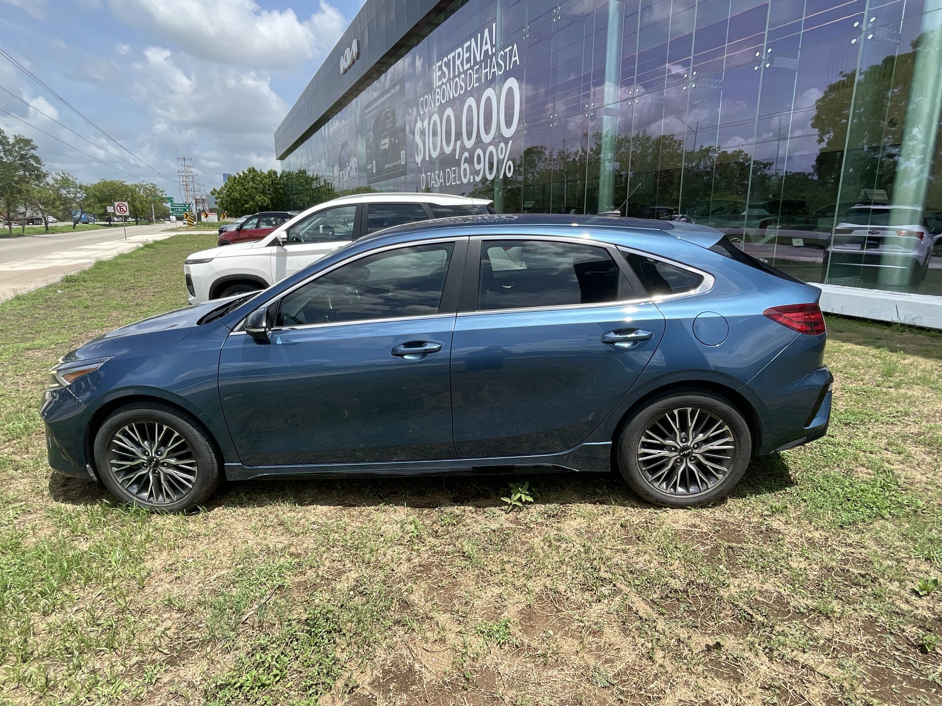 2022 Kia Forte 2.0 GT Line 4p At